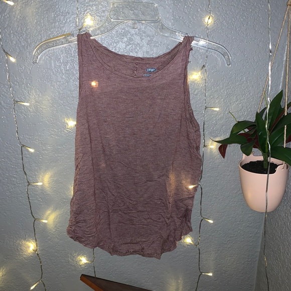 burgundy tank top - Picture 1 of 1